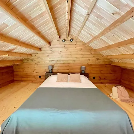 Mountain Eco Shelter 4 *