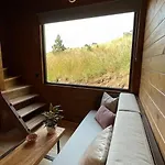 Οργανωμένο κάμπινγκ Mountain Eco Shelter 4